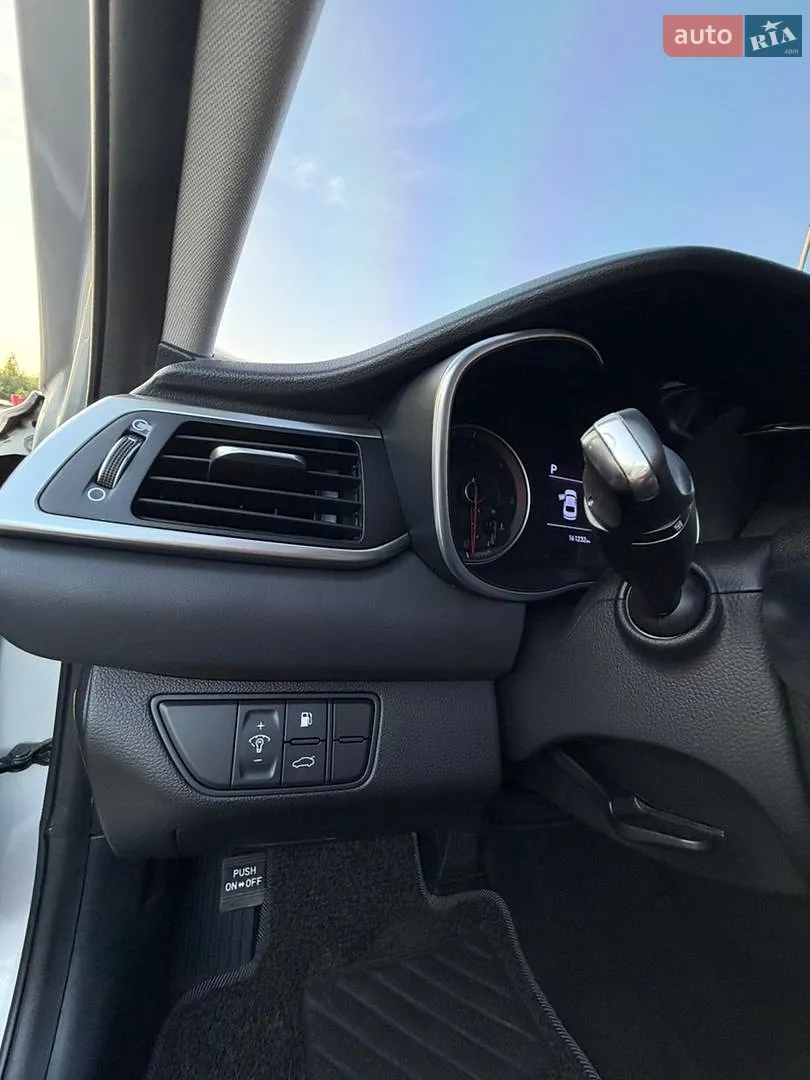 2018 Genesis G70 - мініатюра 20