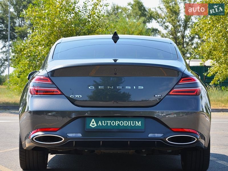 Седан Genesis G70 2023 в Киеве