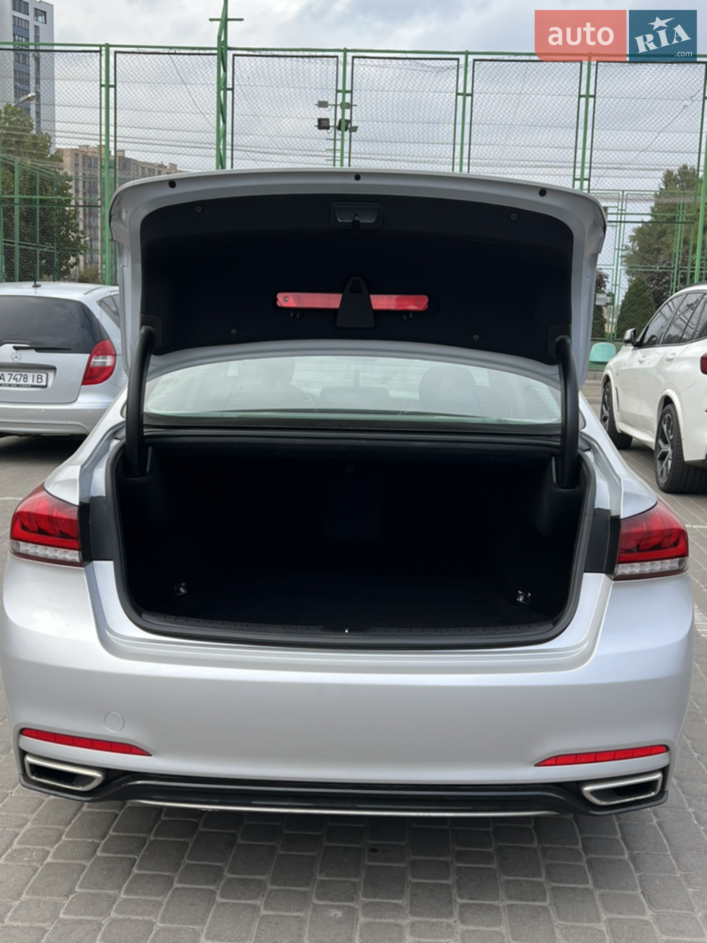 2017 Genesis G80 - мініатюра 7