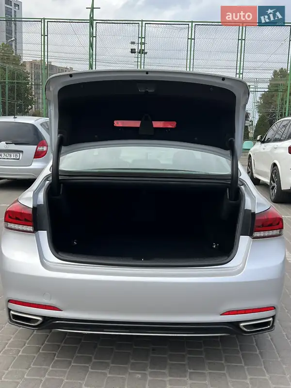 Genesis G80 2017