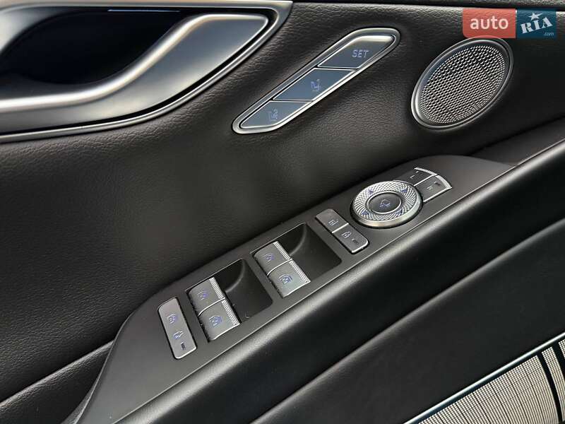 Седан Genesis G80 2023 в Киеве