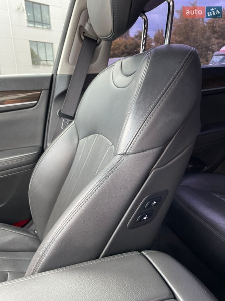 Седан Genesis G80 2016 в Ровно