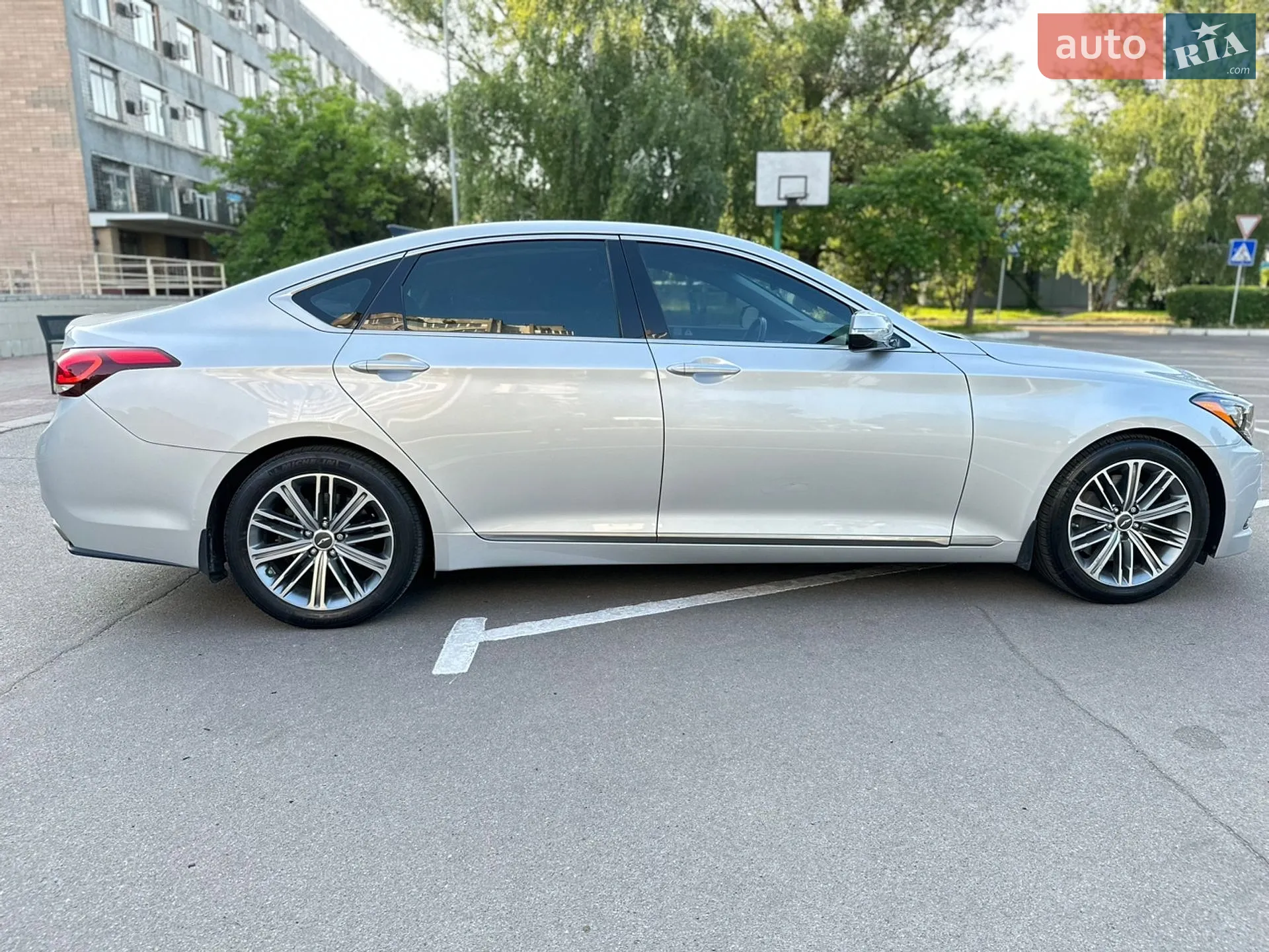 2016 Genesis G80 - мініатюра 38