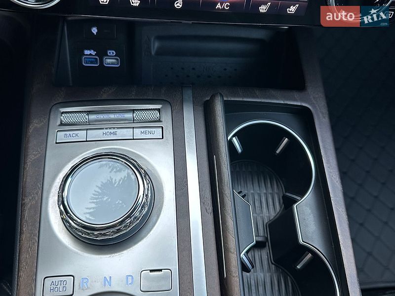 Седан Genesis G80 2024 в Умані