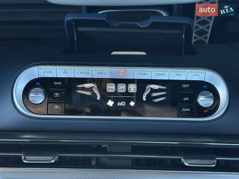 Позашляховик / Кросовер Genesis GV60 2022 в Чернівцях