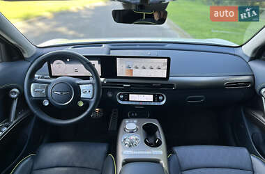 Внедорожник / Кроссовер Genesis GV60 2022 в 