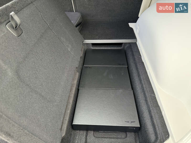 Внедорожник / Кроссовер Genesis GV60 2024 в Тернополе
