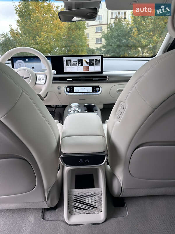 Позашляховик / Кросовер Genesis GV60 2024 в Івано-Франківську