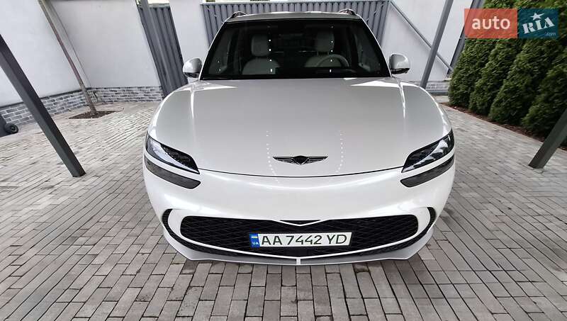 Фастбэк Genesis GV60 2024 в Киеве