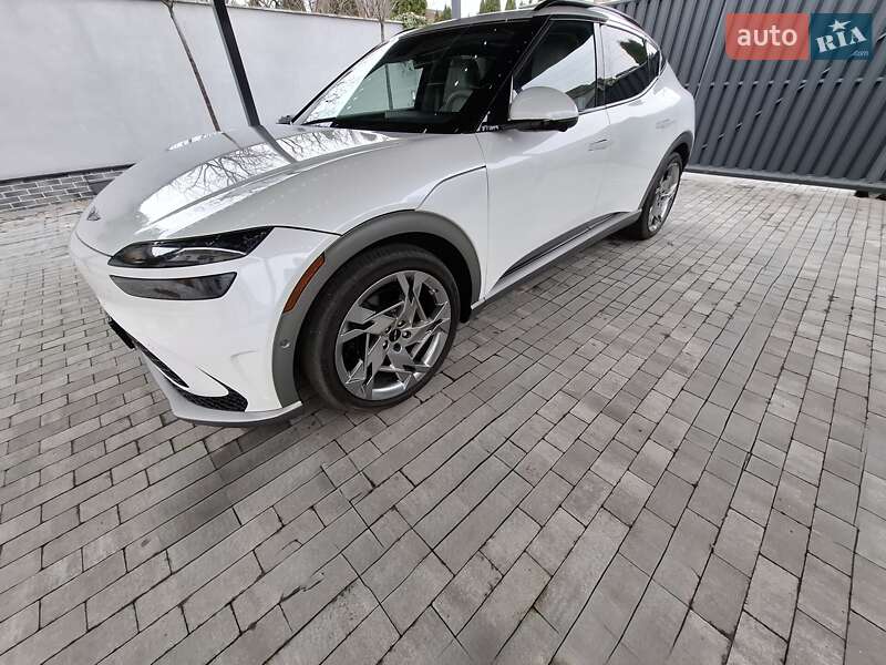 Фастбэк Genesis GV60 2024 в Киеве