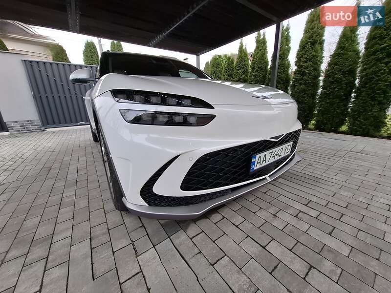 Фастбэк Genesis GV60 2024 в Киеве