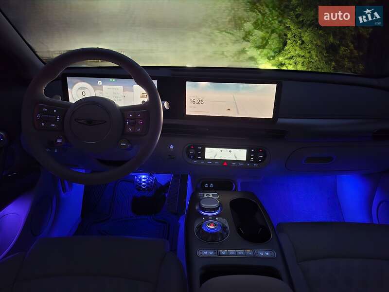 Фастбэк Genesis GV60 2024 в Киеве