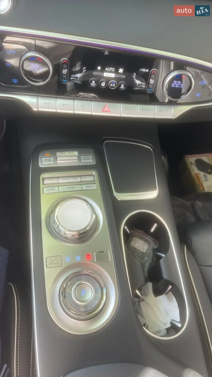 2023 Genesis GV70 - мініатюра 12