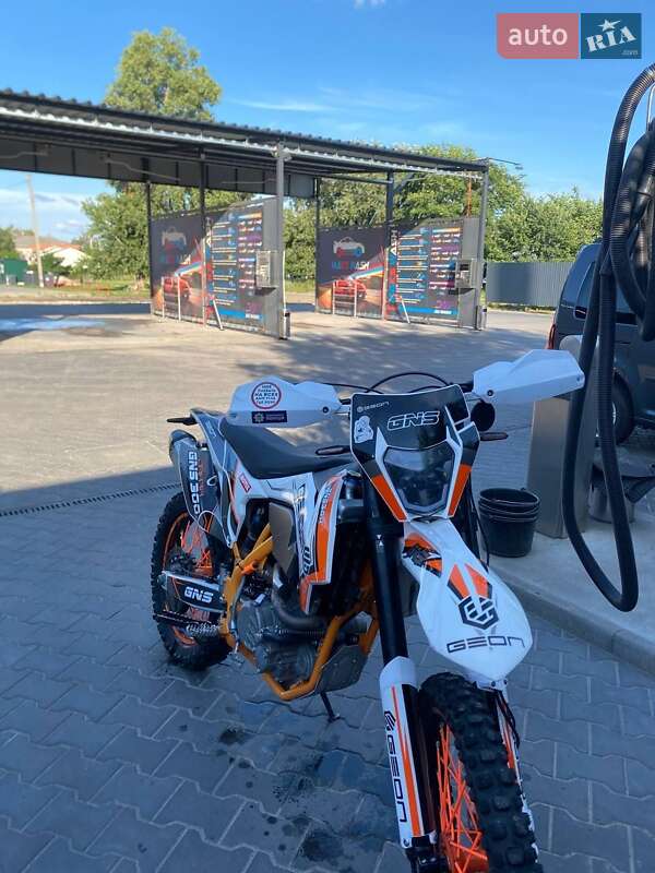 Geon Dakar GNS 300 2024
