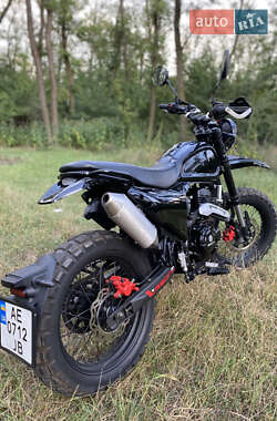 Скремблер Geon Rockster 2023 в 