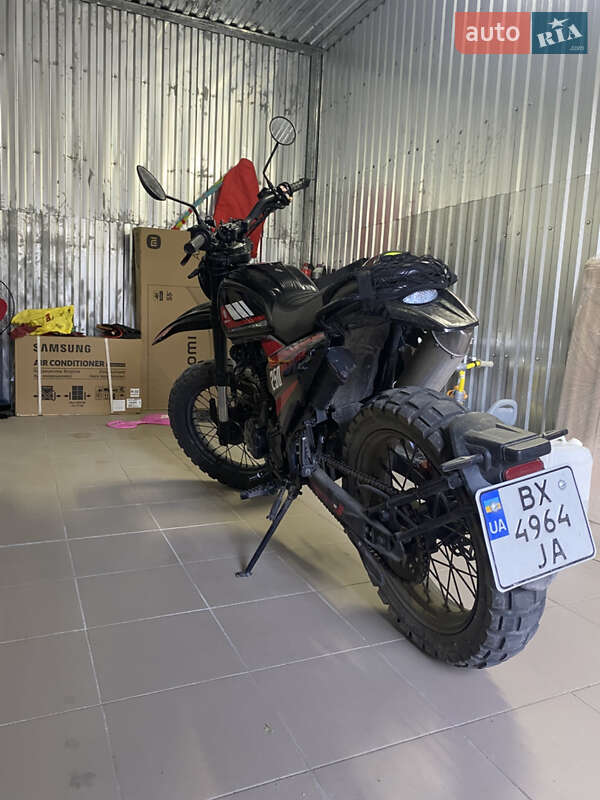 Скремблер Geon Rockster 2023 в Шепетовке