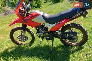 Мотоцикл Кросс Geon X-Road 2013 в 