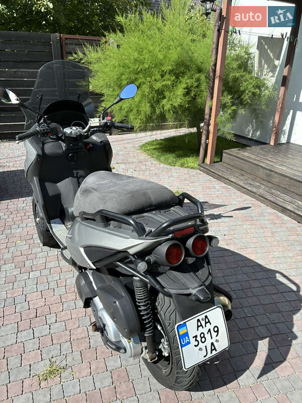 Максі-скутер Gilera Fuoco 2008 в Києві фото 11 Максі-скутер Gilera Fuoco 2008 в Києві