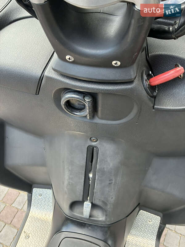 Максі-скутер Gilera Fuoco 2008 в Києві фото 17 Максі-скутер Gilera Fuoco 2008 в Києві