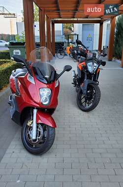 Макси-скутер Gilera GP 2008 в 