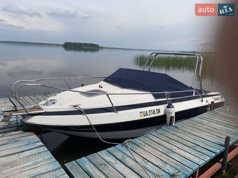 Катер Glastron Glastron 1990 в Днепре