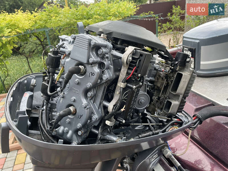 Лодка Glastron Glastron 1993 в Одессе