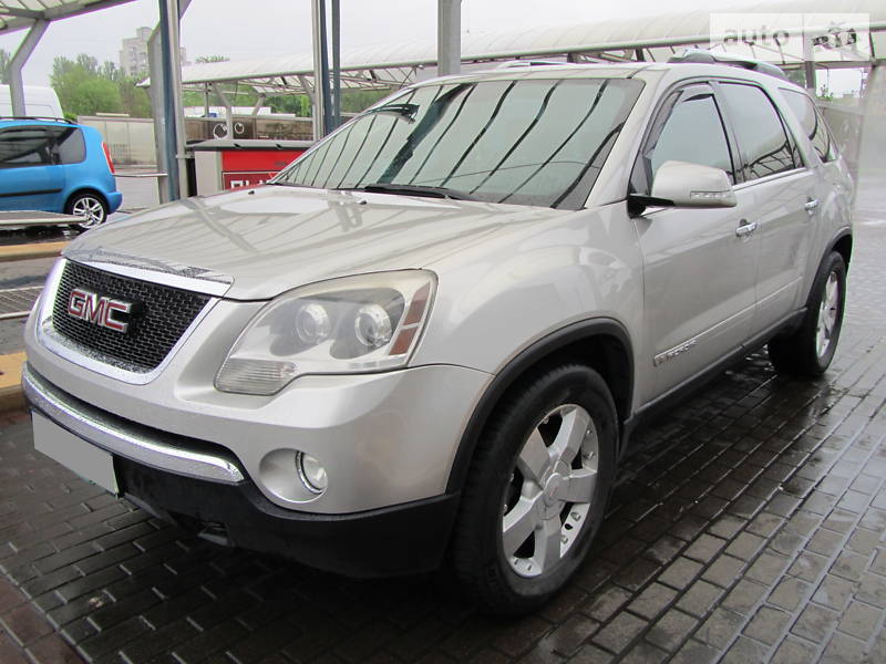 Внедорожник / Кроссовер GMC Acadia 2007 в Киеве