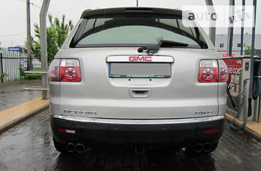 Внедорожник / Кроссовер GMC Acadia 2007 в Киеве