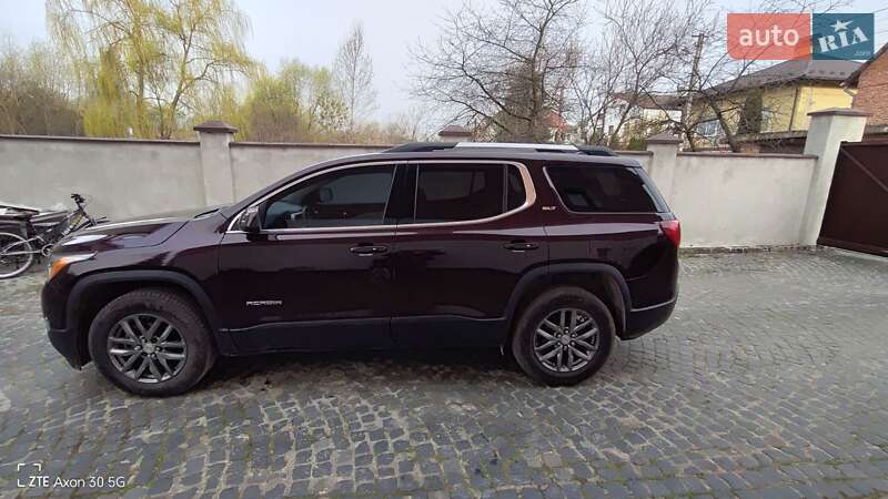 Внедорожник / Кроссовер GMC Acadia 2017 в Львове