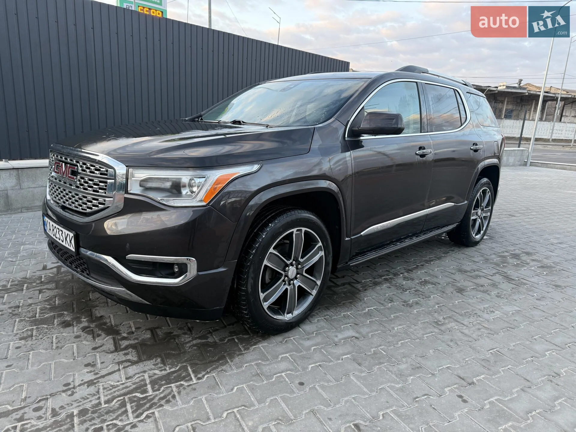 2017 GMC Acadia - мініатюра 3