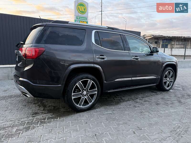Позашляховик / Кросовер GMC Acadia 2017 в Києві