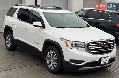 Позашляховик / Кросовер GMC Acadia 2016 в Львові