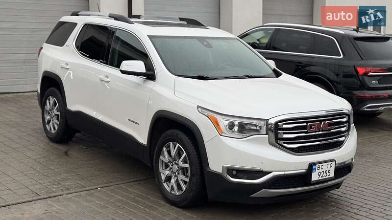 GMC Acadia 2016