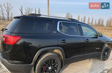 Внедорожник / Кроссовер GMC Acadia 2018 в 