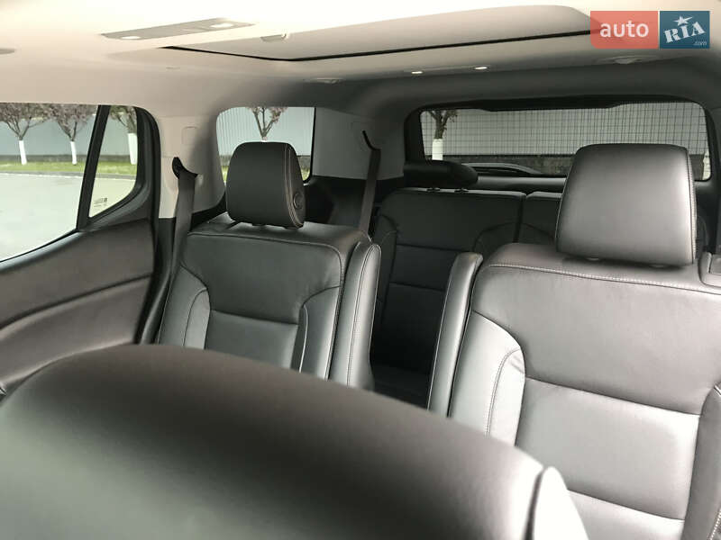 Внедорожник / Кроссовер GMC Acadia 2016 в Сваляве