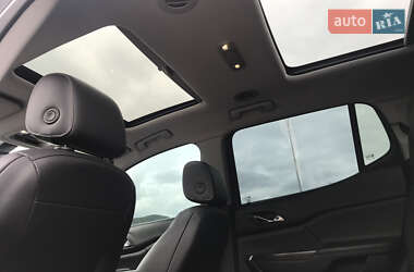 Внедорожник / Кроссовер GMC Acadia 2016 в Сваляве