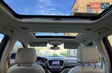 Позашляховик / Кросовер GMC Acadia 2016 в 