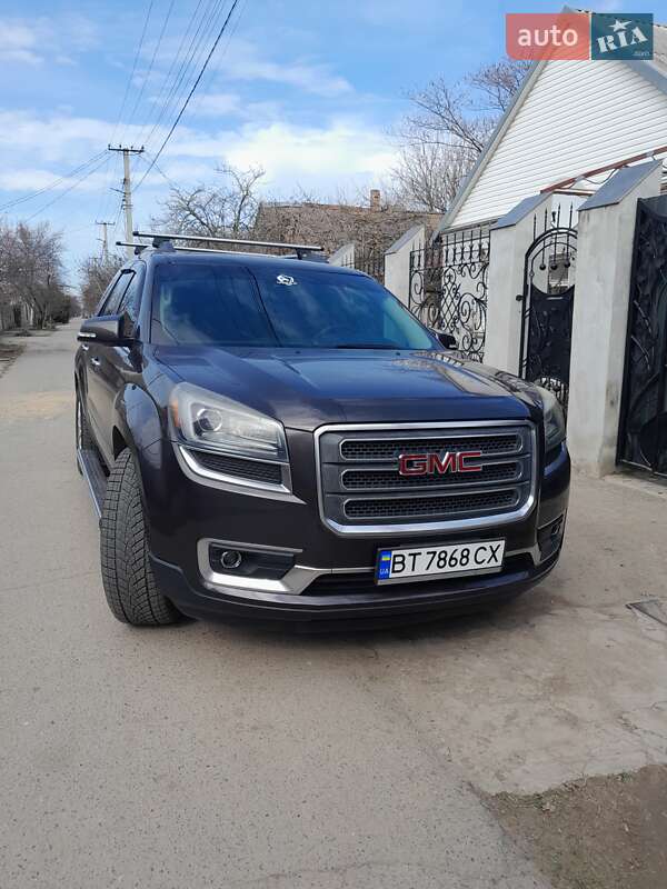 Внедорожник / Кроссовер GMC Acadia 2015 в 