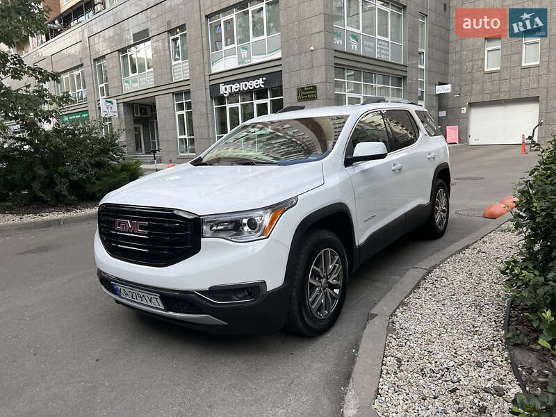 Внедорожник / Кроссовер GMC Acadia 2019 в Киеве