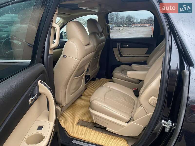 Позашляховик / Кросовер GMC Acadia 2012 в Житомирі