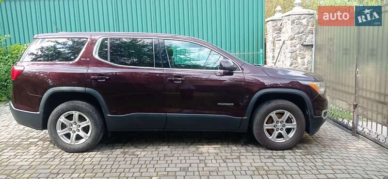 Позашляховик / Кросовер GMC Acadia 2017 в Києві