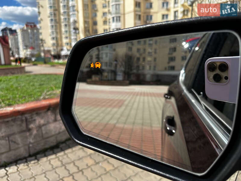 Внедорожник / Кроссовер GMC Acadia 2016 в Киеве