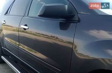 Внедорожник / Кроссовер GMC Acadia 2013 в 