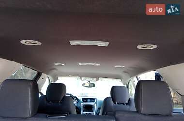 Внедорожник / Кроссовер GMC Acadia 2013 в 
