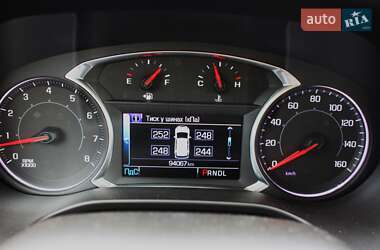 Позашляховик / Кросовер GMC Acadia 2017 в 
