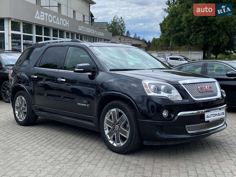 Внедорожник / Кроссовер GMC Acadia 2012 в 
