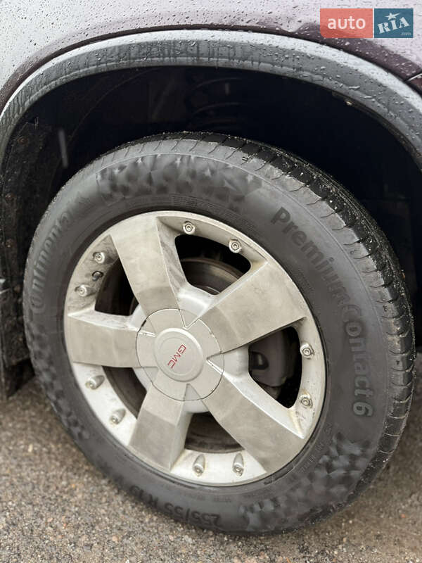 Внедорожник / Кроссовер GMC Acadia 2008 в Киеве