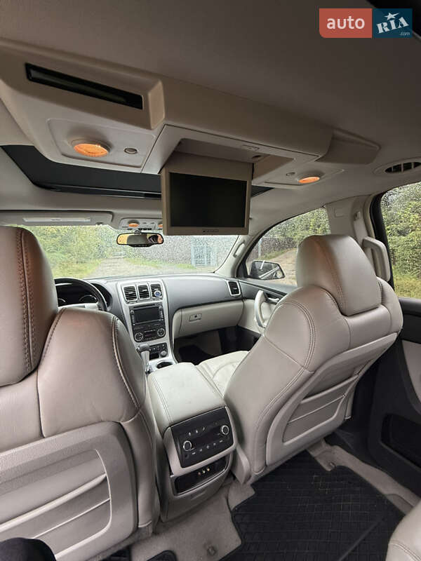 Внедорожник / Кроссовер GMC Acadia 2008 в Киеве