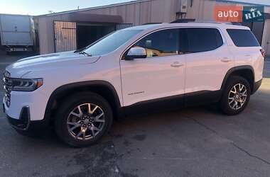 Внедорожник / Кроссовер GMC Acadia 2021 в 