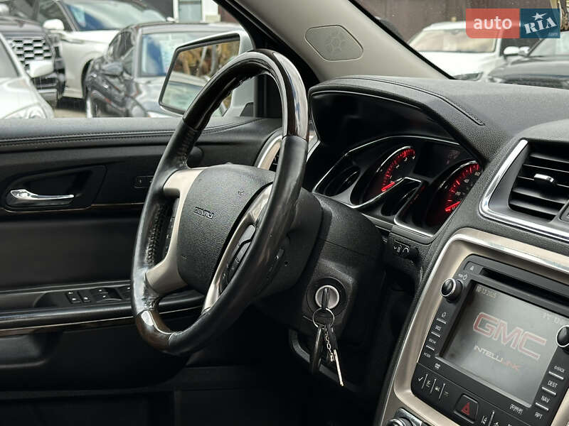 Внедорожник / Кроссовер GMC Acadia 2014 в Харькове